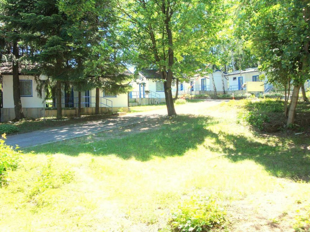 Комплекс Белите Къщи Shtarkelovo Gnezdo 外观 照片